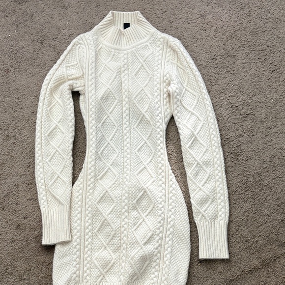 Windsor Dresses & Skirts - Windsor Cream Long Sleeve Knit Dress